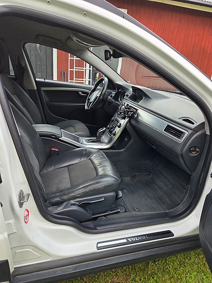 Volvo XC70 7 of 7