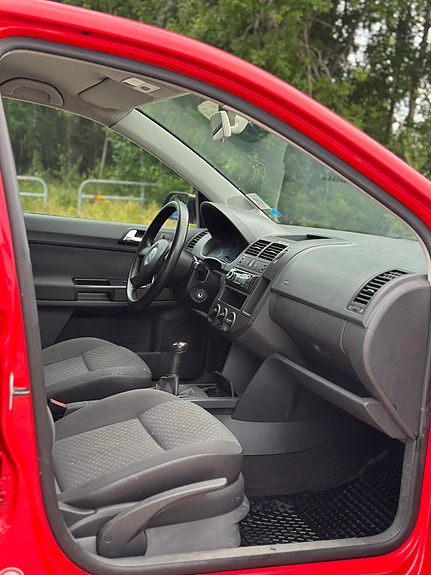 Volkswagen Polo 6 of 6