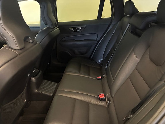 Volvo V60 20 of 23