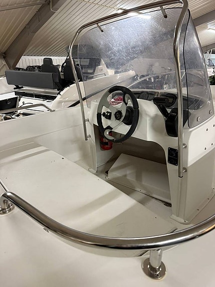 Finnmaster 4900clx  Yamaha 50hk 4-takt 3 of 7