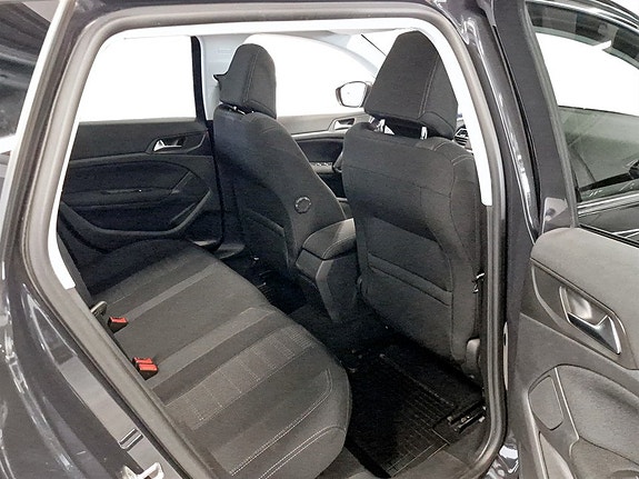 Peugeot 308 SW 14 of 17