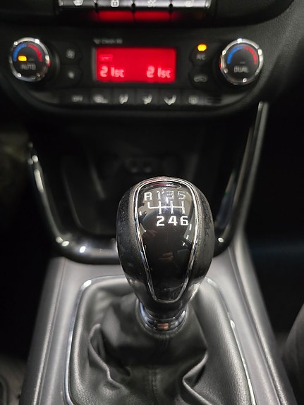 Kia Ceed 16 of 20