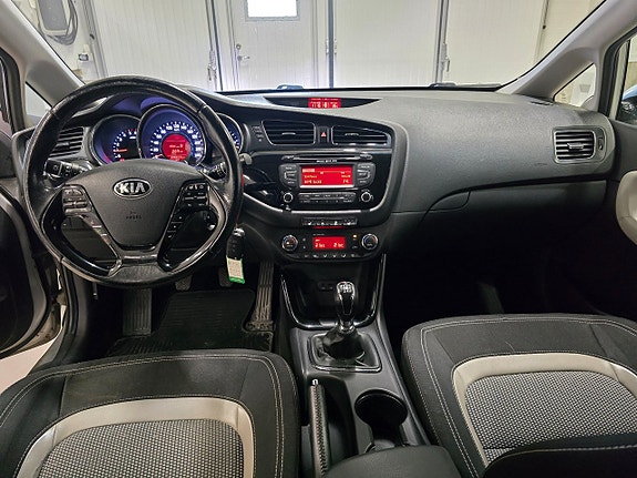 Kia Ceed 18 of 20