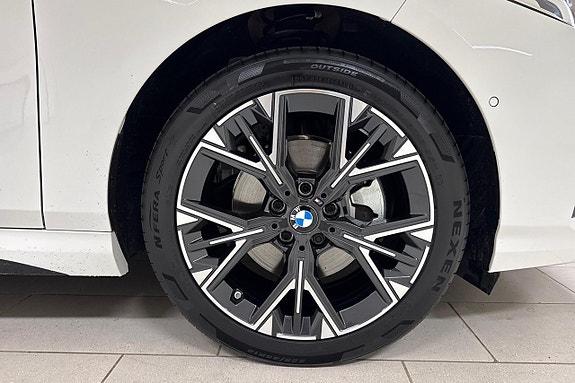 BMW 120 15 of 19