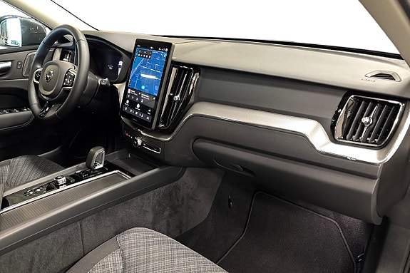 Volvo XC60 10 of 21
