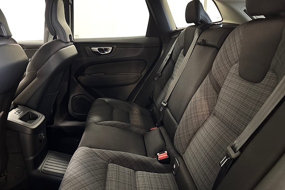 Volvo XC60 12 of 21