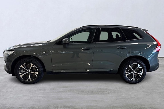Volvo XC60 2 of 21