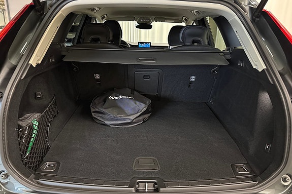 Volvo XC60 13 of 21