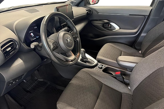 Toyota Yaris Cross 10 of 13