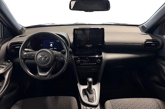 Toyota Yaris Cross 8 of 13