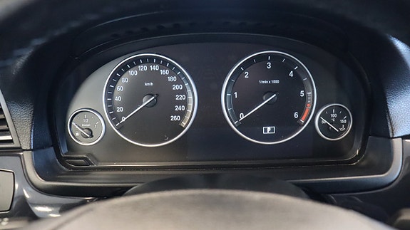 BMW 520d 15 of 19