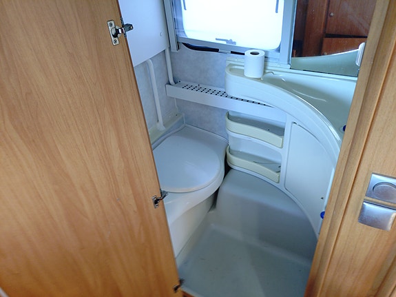 Adria 563 uk 2 of 6