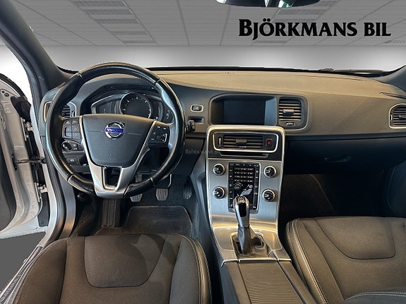 Volvo V60 7 of 15