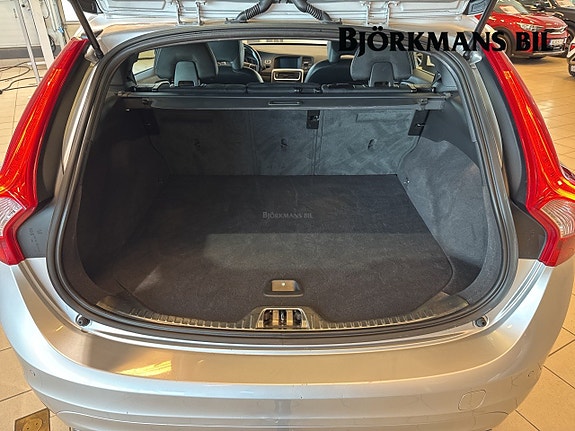 Volvo V60 14 of 15