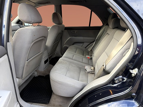 Kia Sorento 8 of 9