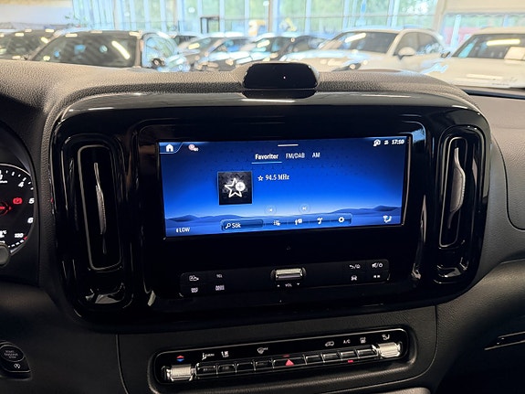 Mercedes-Benz Vito 119 11 of 12