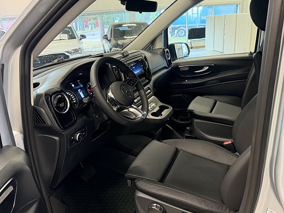 Mercedes-Benz Vito 119 9 of 12