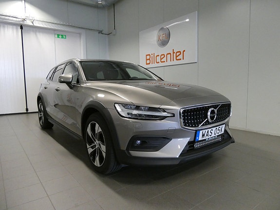Volvo V60 Cross Country 4 of 27