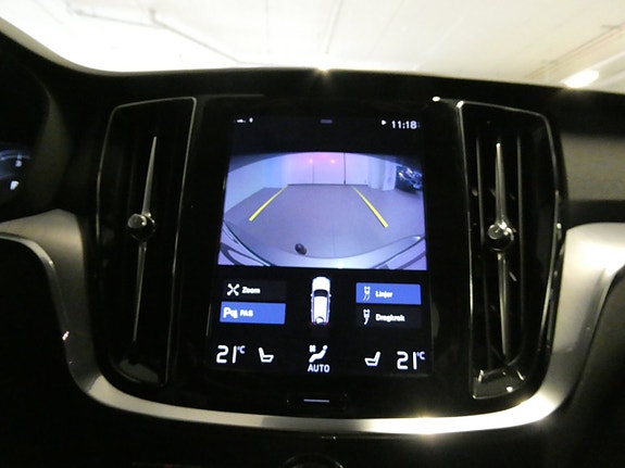 Volvo V60 Cross Country 23 of 27