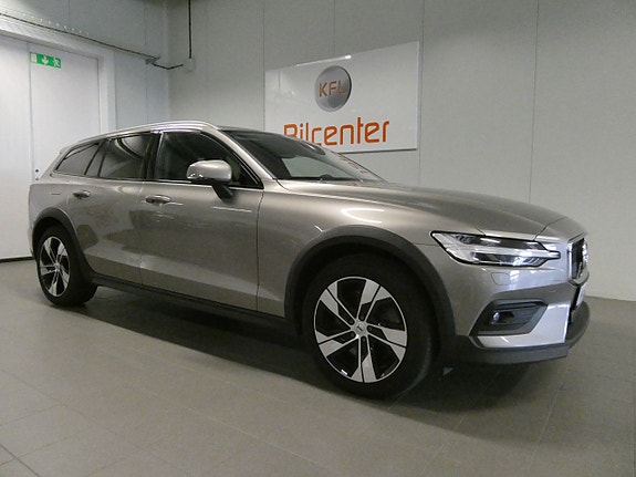 Volvo V60 Cross Country 5 of 27