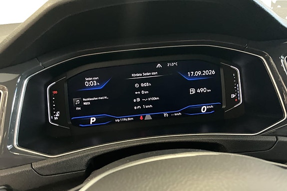 Volkswagen T-Roc 15 of 21