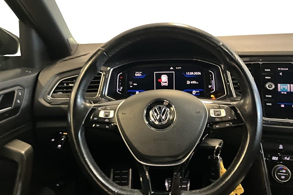 Volkswagen T-Roc 11 of 21