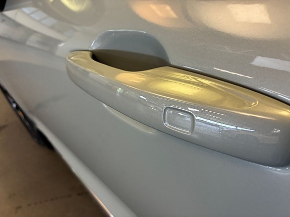 Volvo XC60 14 of 23