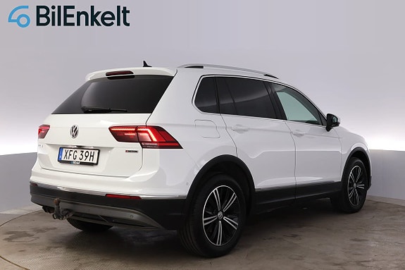 Volkswagen Tiguan 3 of 30