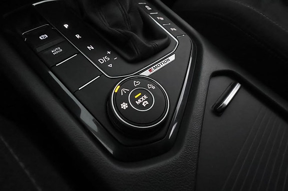 Volkswagen Tiguan 23 of 30