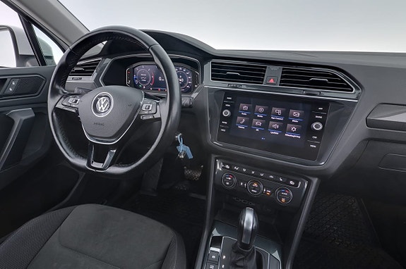 Volkswagen Tiguan 14 of 30