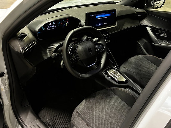 Peugeot 2008 14 of 23