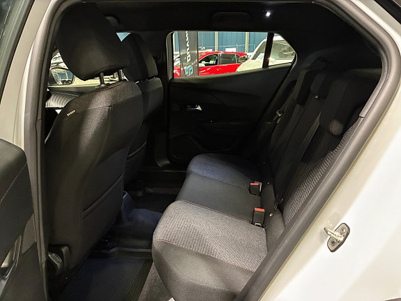 Peugeot 2008 15 of 23