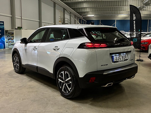 Peugeot 2008 6 of 23