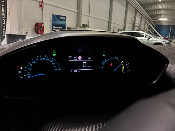 Peugeot 2008 18 of 23