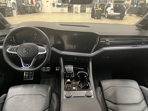 Volkswagen Touareg 4 of 21