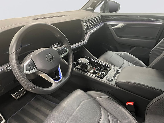 Volkswagen Touareg 18 of 21