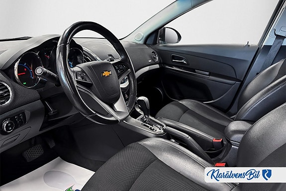 Chevrolet Cruze 10 of 13