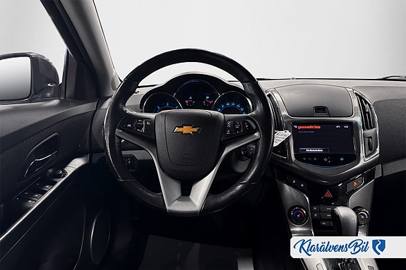 Chevrolet Cruze 9 of 13
