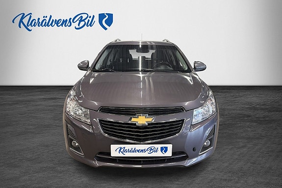 Chevrolet Cruze 4 of 13