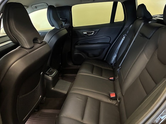 Volvo V60 20 of 23