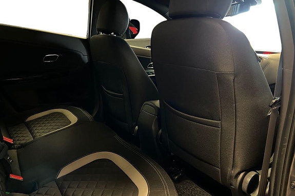 Kia Ceed 9 of 21