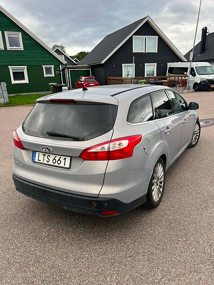 Ford Focus 4 of 5