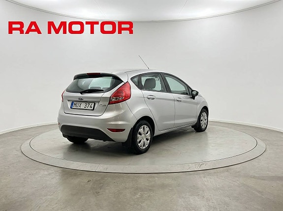 Ford Fiesta 4 of 21