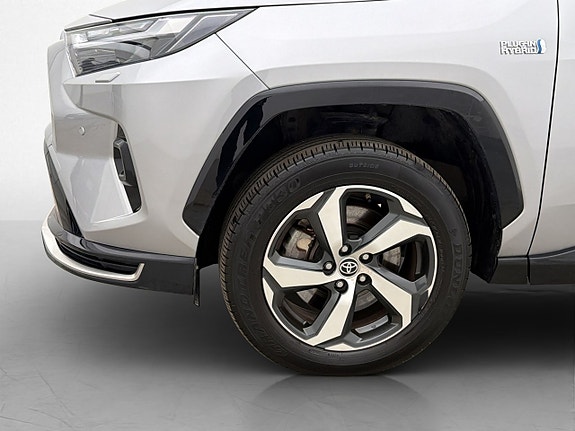 Toyota RAV4 26 of 29