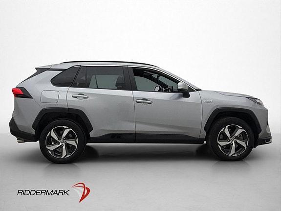 Toyota RAV4 6 of 29