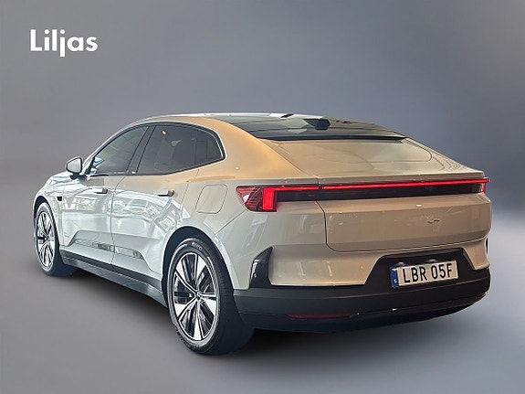 Polestar 4 4 of 13