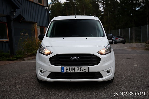 Ford Transit Connect 2 of 18
