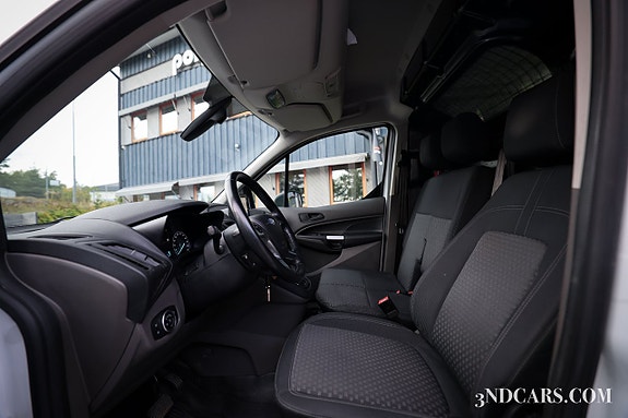 Ford Transit Connect 9 of 18