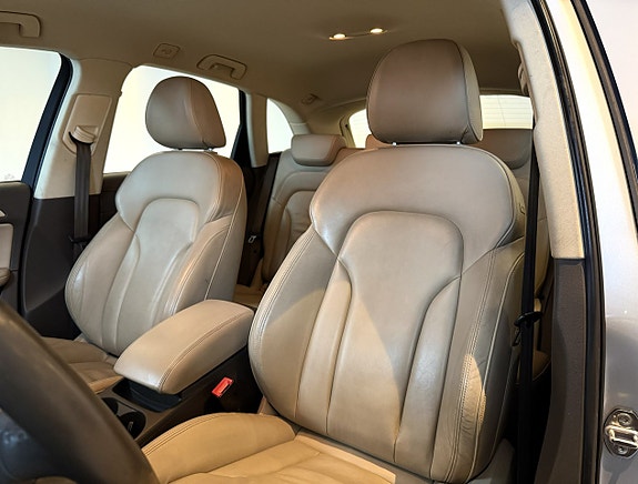 Audi Q5 10 of 18