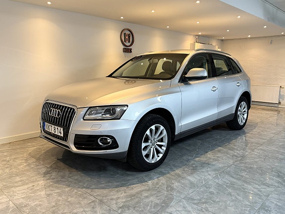 Audi Q5 2 of 18
